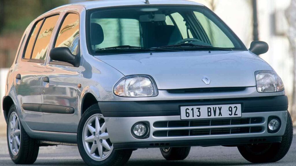 Mejores Coches de Segunda Mano por Menos de 3000 Euros, Renault Clio